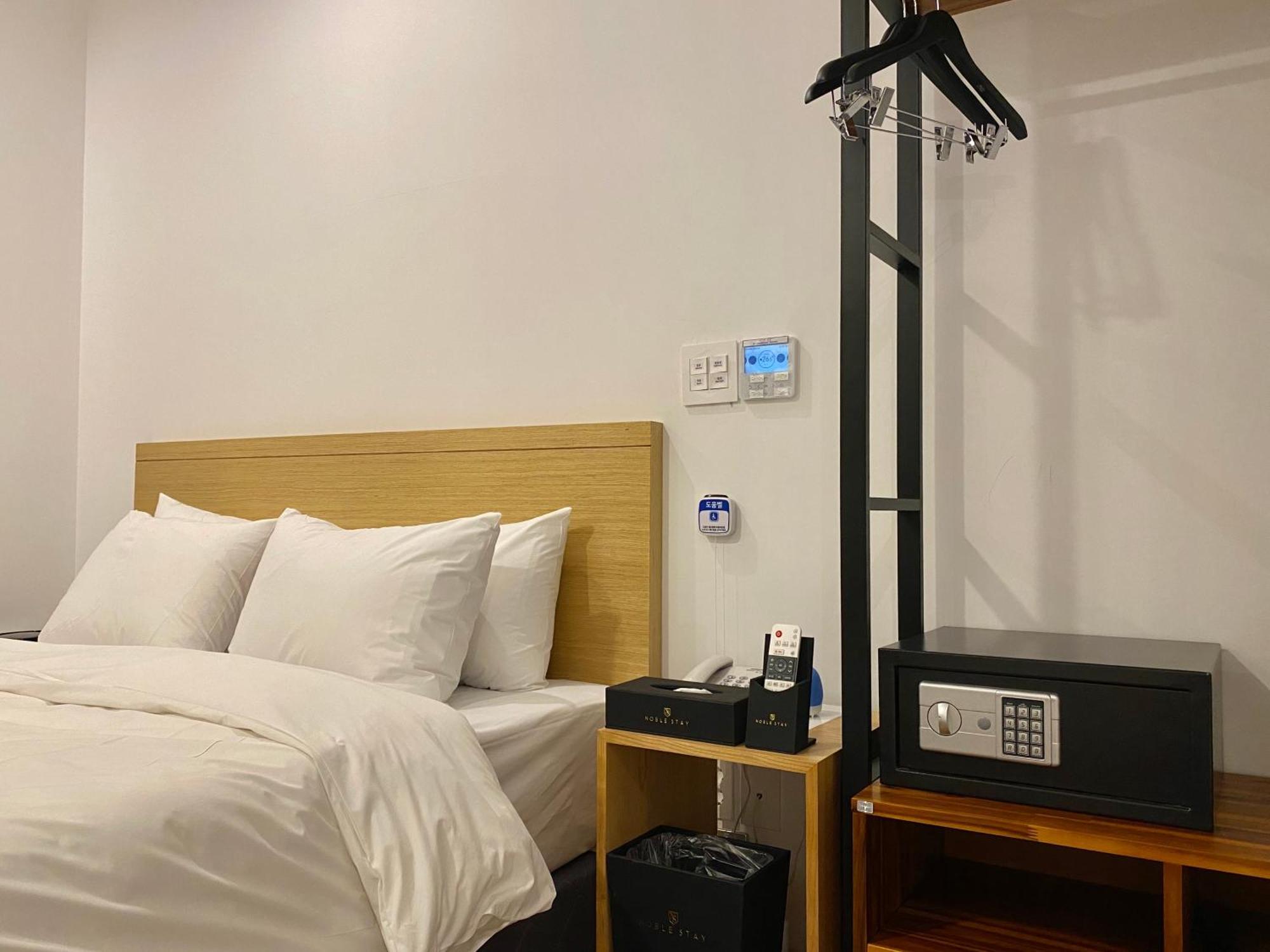 Hotel Noblestay Daegu Exterior photo